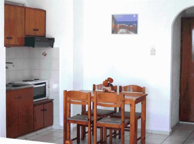 Villa Angela Istron Habitación foto
